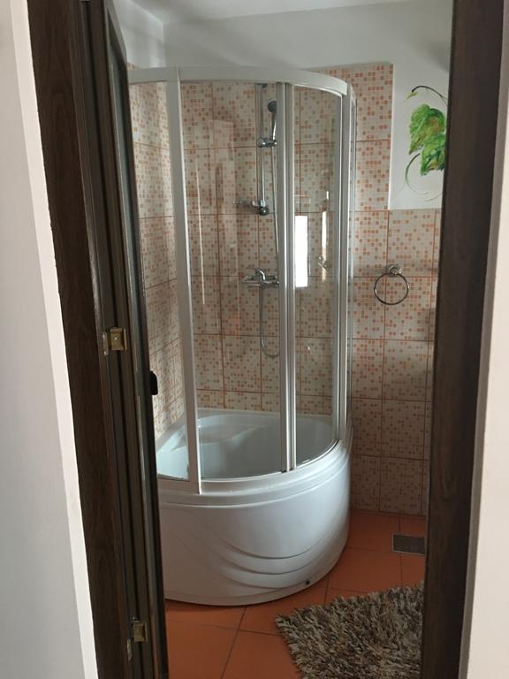 Vila Colt De Rai Hotel Rîşnov Buitenkant foto
